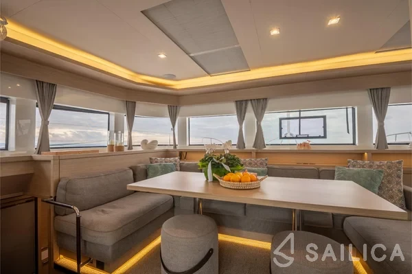 Lagoon 55 - Yacht Charter Sailica