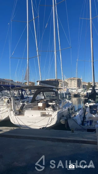 Dufour 37 - Yacht Charter Sailica