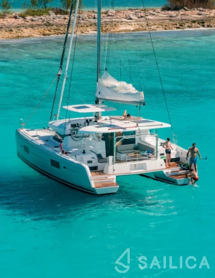 Lagoon 42 - Yacht Charter Sailica