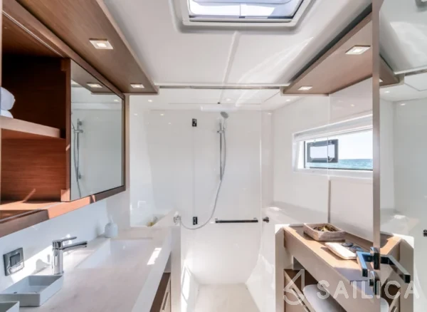 Lagoon 46  - Yacht Charter Sailica