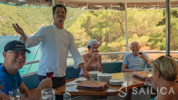 Gulet - Yacht Charter Sailica