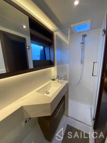 Lagoon 50 - Yacht Charter Sailica