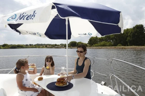 Estivale Sixto - Yacht Charter Sailica