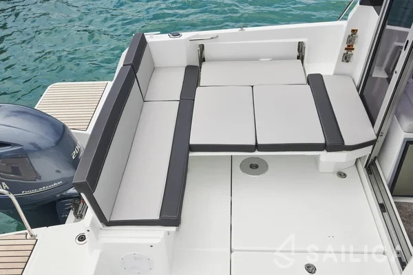 Merry Fisher 795 - Yacht Charter Sailica