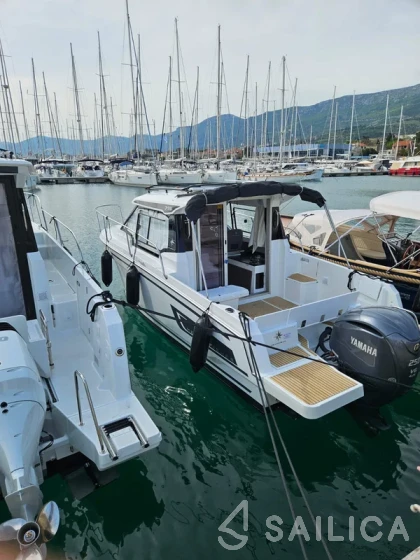 Merry Fisher 795 - Yacht Charter Sailica