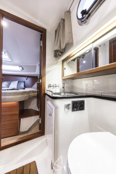 Nimbus 365 Coupé - Yacht Charter Sailica