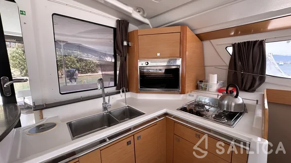 Lipari 41 - Yacht Charter Sailica