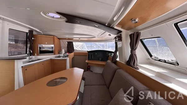 Lipari 41 - Yacht Charter Sailica
