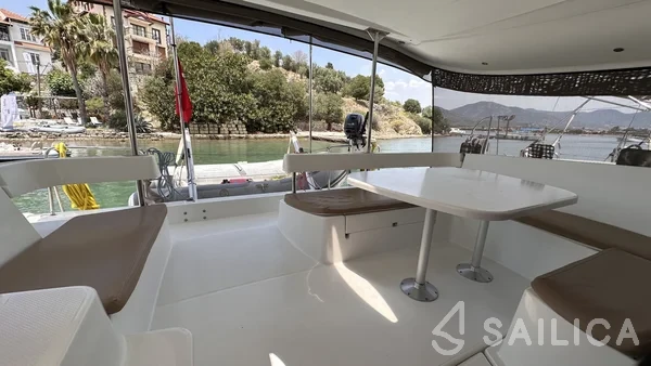 Lipari 41 - Yacht Charter Sailica