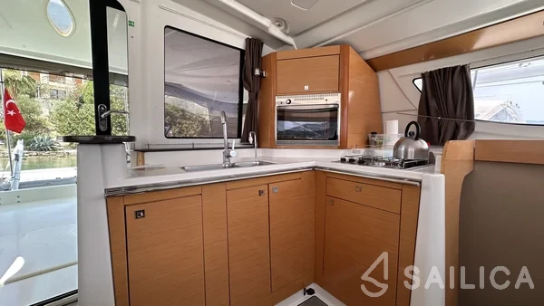 Lipari 41 - Yacht Charter Sailica