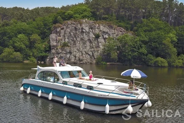 Estivale Sixto - Yacht Charter Sailica
