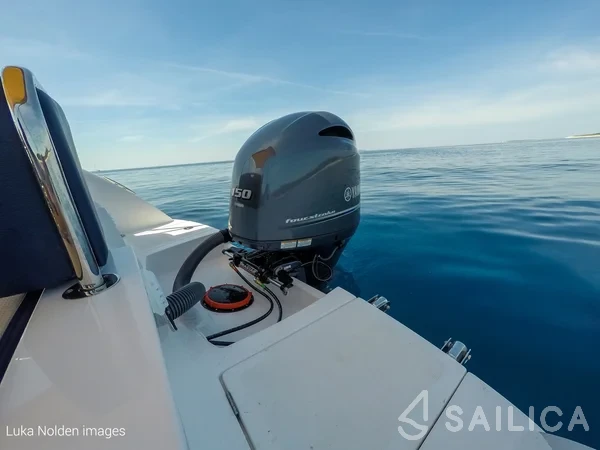 Galeon Galia 630 - Yacht Charter Sailica