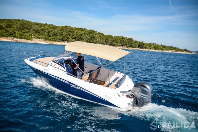 Galeon Galia 630 - Yacht Charter Sailica