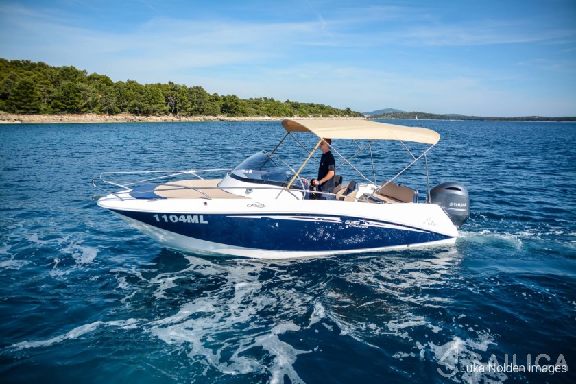 Galeon Galia 630 - Yacht Charter Sailica