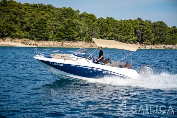 Galeon Galia 630 - Yacht Charter Sailica