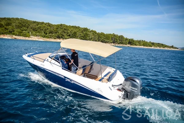 Galeon Galia 630 - Yacht Charter Sailica