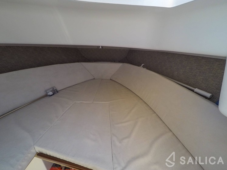 Galeon Galia 630 - Yacht Charter Sailica