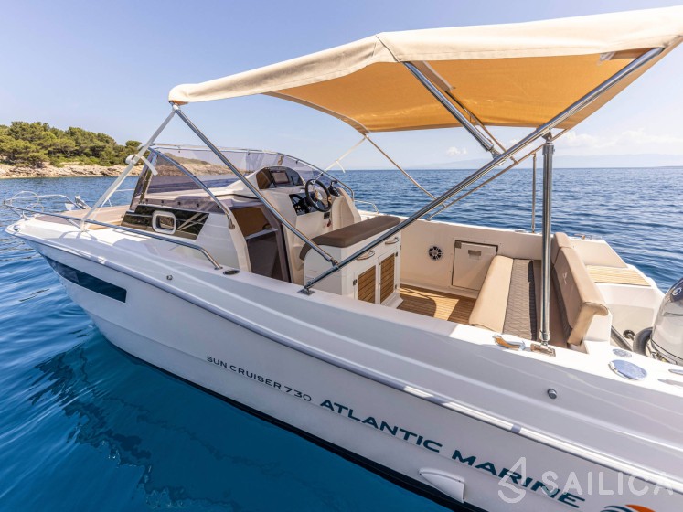 Atlantic Marine 730 - Yacht Charter Sailica