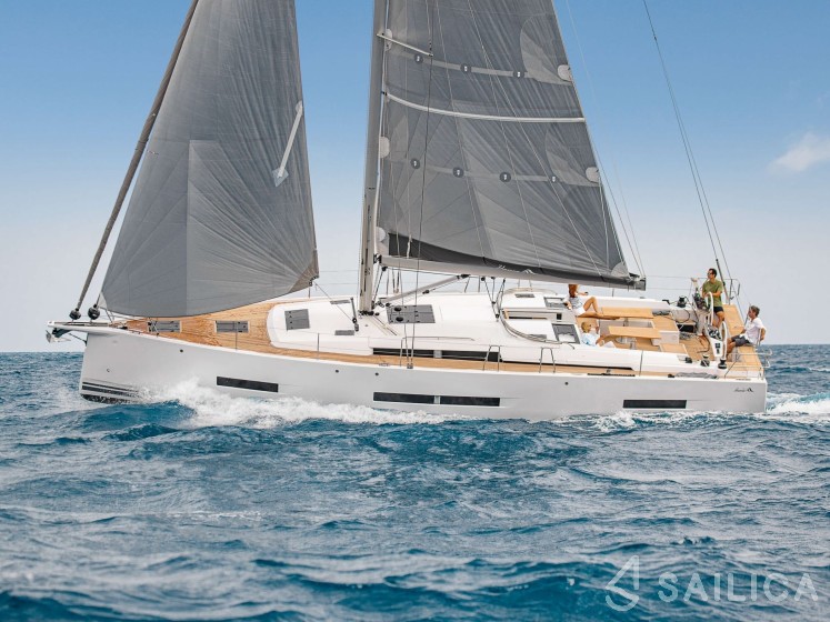 Hanse 418 - Yacht Charter Sailica