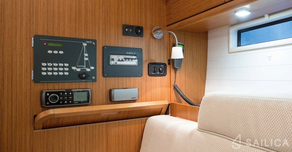 Bavaria 37 Cruiser - Yacht Charter Sailica