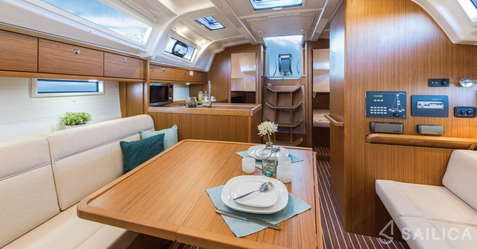 Bavaria 37 Cruiser - Yacht Charter Sailica
