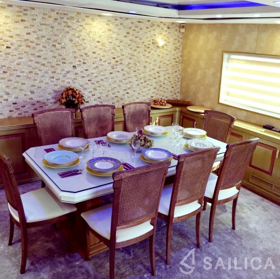 Alfamarine 90 - Yacht Charter Sailica