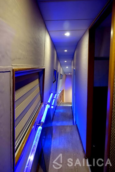 Alfamarine 90 - Yacht Charter Sailica