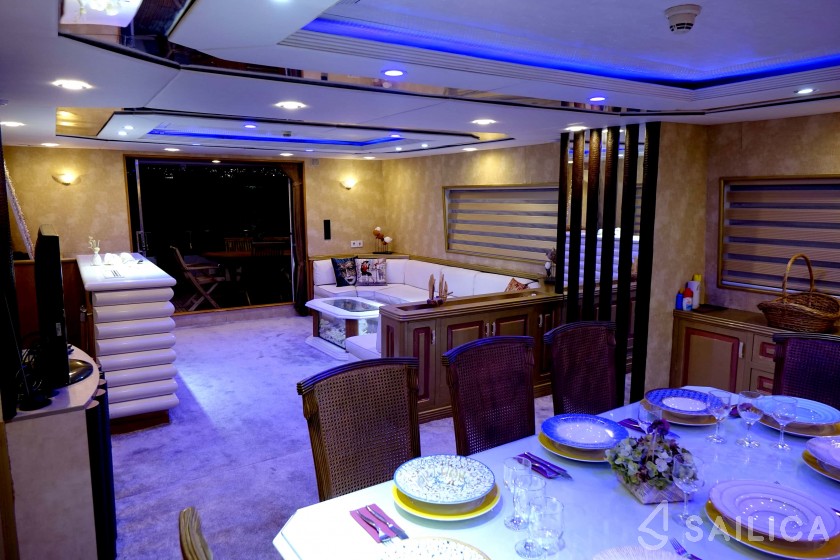 Alfamarine 90 - Yacht Charter Sailica