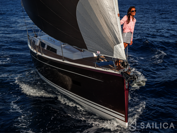 Hanse 388 - Yacht Charter Sailica