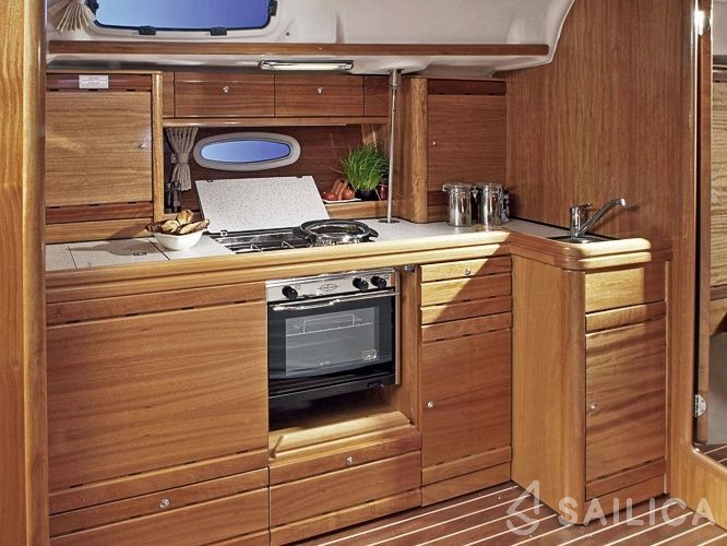 Bavaria 39 Cruiser - Yacht Charter Sailica