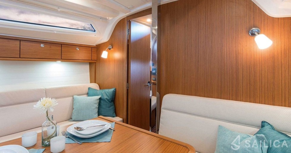 Bavaria 37 Cruiser - Yacht Charter Sailica