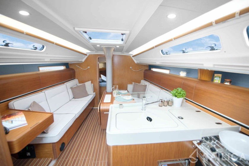 Dehler 34 - Yacht Charter Sailica