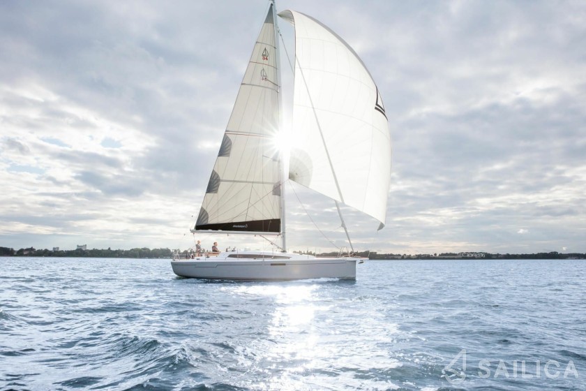 Dehler 34 - Yacht Charter Sailica
