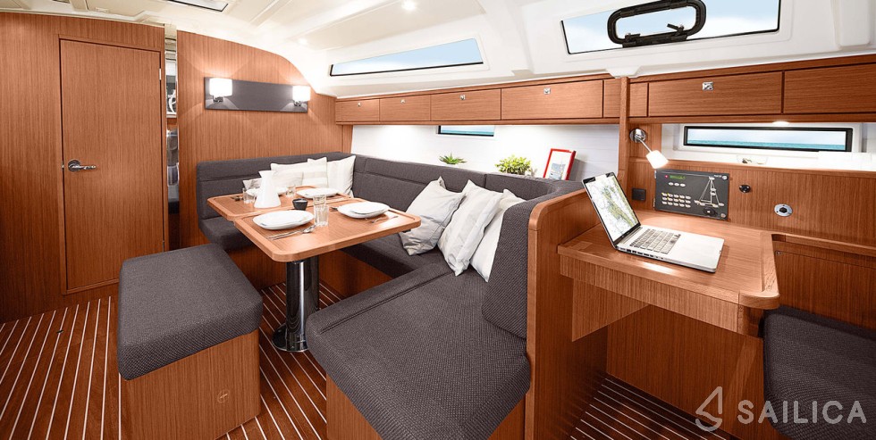 Bavaria 41 Cruiser - Yacht Charter Sailica