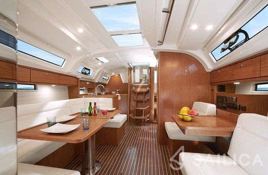 Bavaria 41 Cruiser - Yacht Charter Sailica