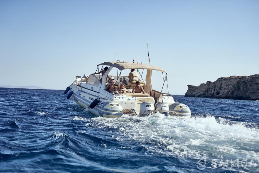 Oceanic 40 - Yacht Charter Sailica