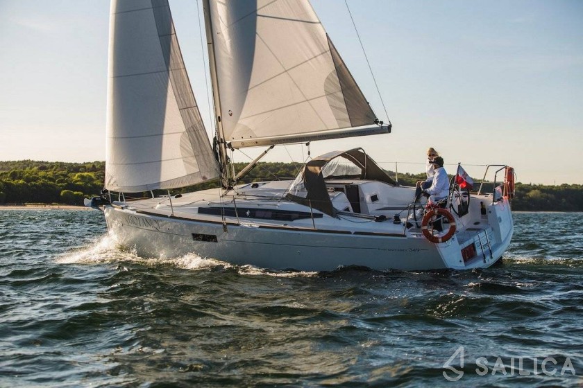 Sun Odyssey 349 - Yacht Charter Sailica