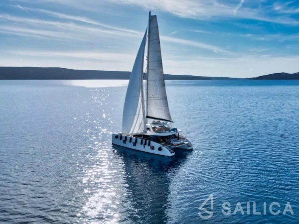Sunreef 80 - Yacht Charter Sailica