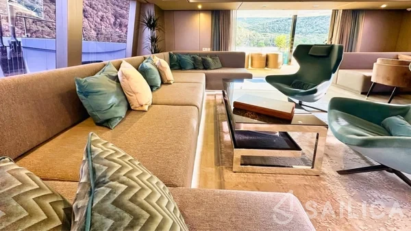 Sunreef 80 - Yacht Charter Sailica