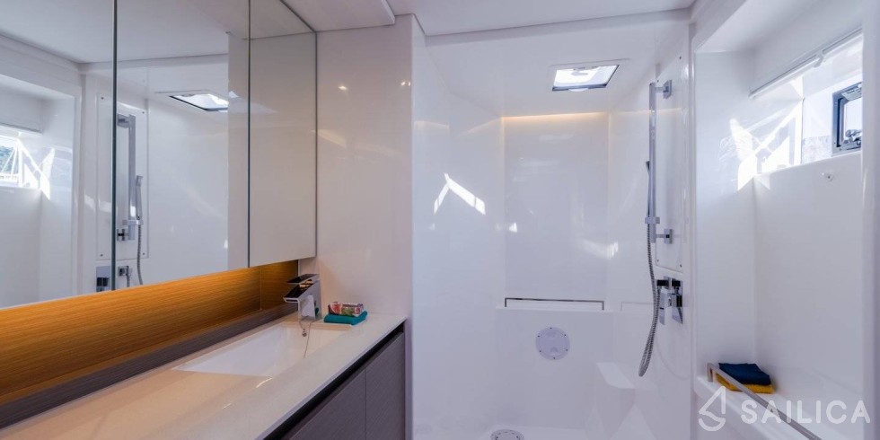 Leopard 50 - Yacht Charter Sailica