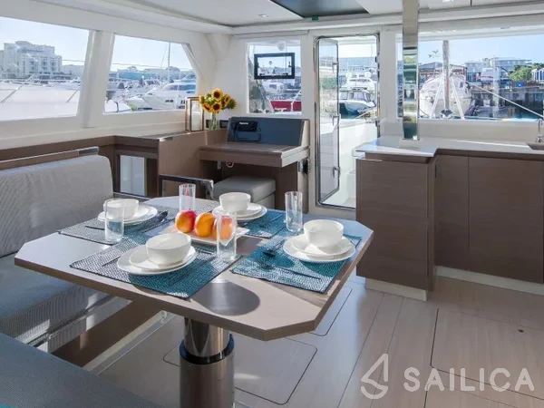 Leopard 42 - Yacht Charter Sailica