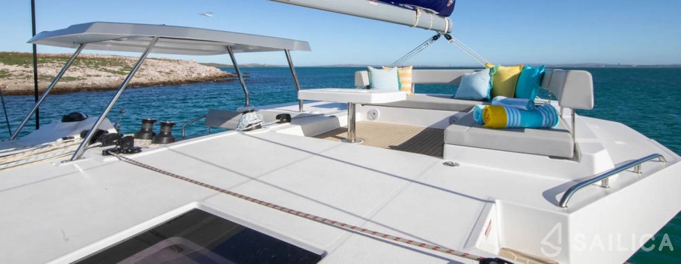 Leopard 42 - Yacht Charter Sailica