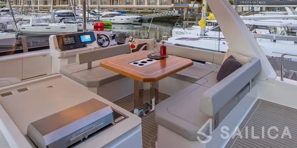Leopard 40 PC - Yacht Charter Sailica