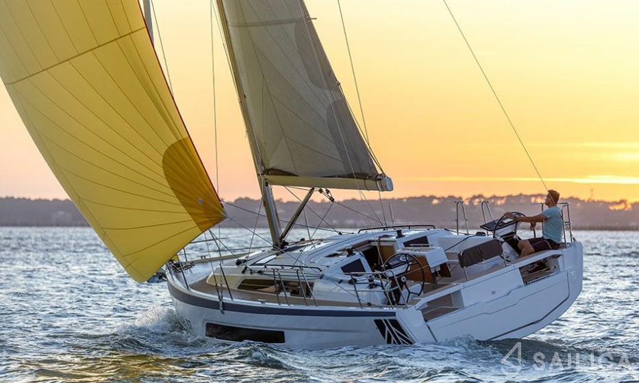 Dufour 37 - Yacht Charter Sailica