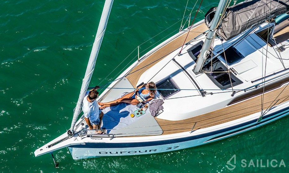Dufour 37 - Yacht Charter Sailica