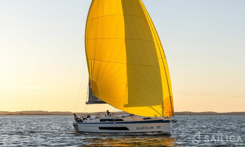 Dufour 37 - Yacht Charter Sailica