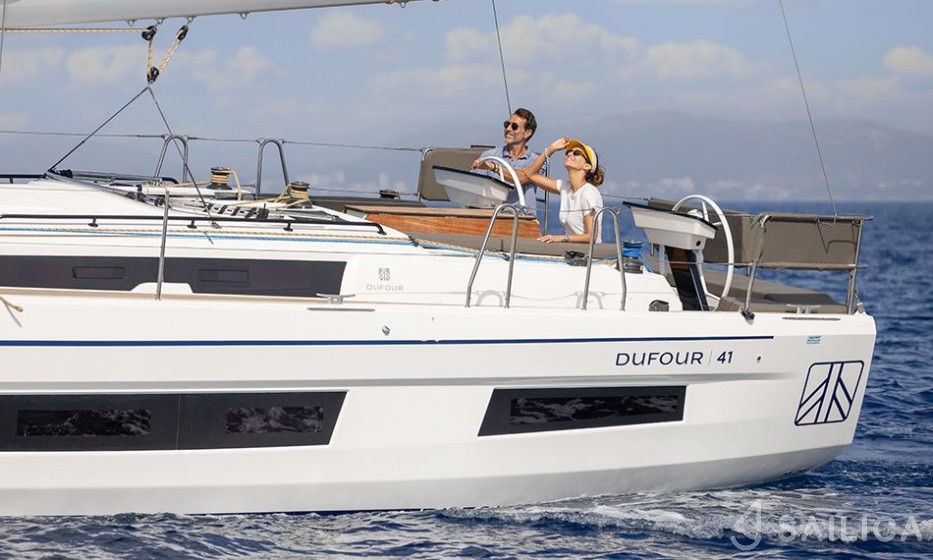Dufour 41 - Yacht Charter Sailica