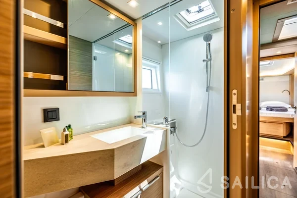 Lagoon 46  - Yacht Charter Sailica