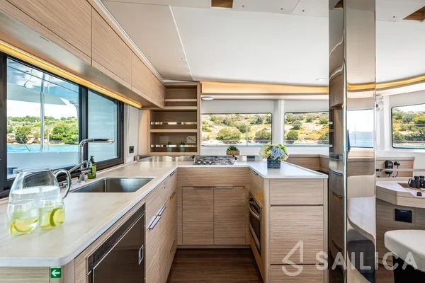 Lagoon 46  - Yacht Charter Sailica