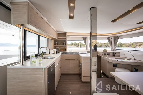 Lagoon 46  - Yacht Charter Sailica